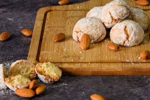 Amaretti Cookies